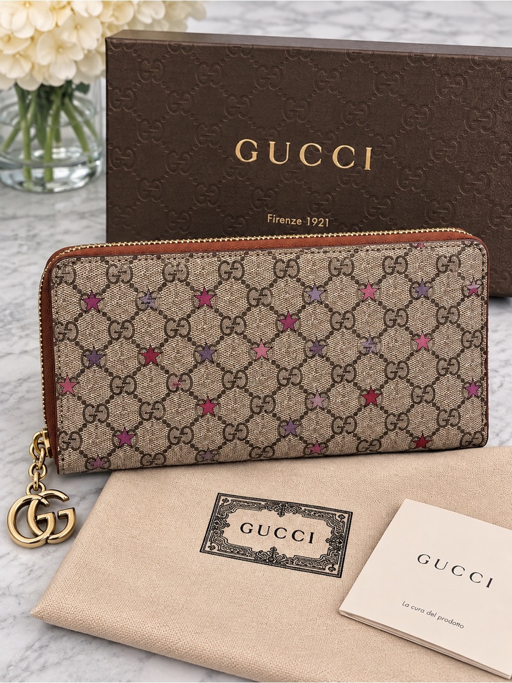 Gucci GG Supreme Monogram Stars Zip Around Wallet